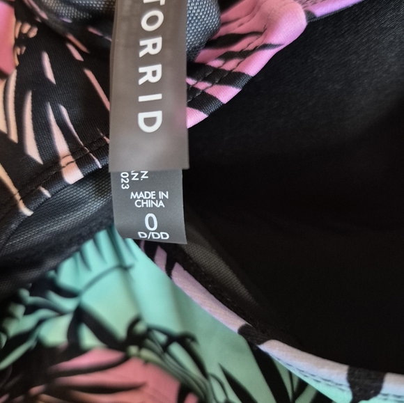 Torrid - Picture 5 of 5